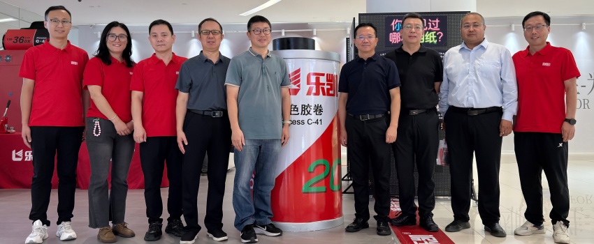 樂凱膠片國慶亮相保定萬博廣場，8天沉浸式體驗點燃市民光影熱情